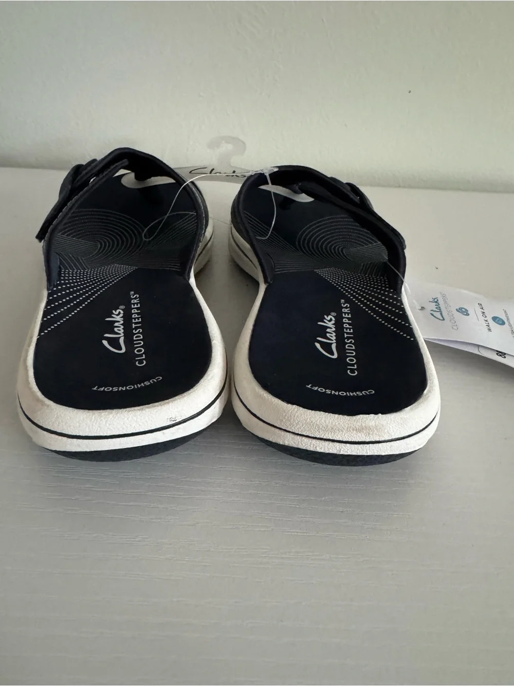 Clarks Cloudsteppers Black and White Thong Sandals